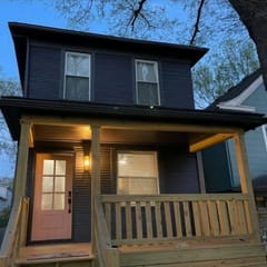 Chase House on Forest · 2BR with Private Baths | 30+ Day Stays