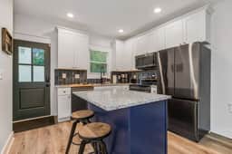 Chase House on Forest · 2BR with Private Baths | 30+ Day Stays - Image 5