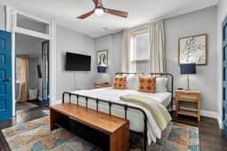 The Chase off Grand: Historic Shaw Home • Sleeps 14 • Near Zoo & Arch - Image 4