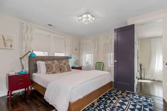 Forest Avenue Flat (2nd Floor Apt): 2BR with Private Baths | 30+ Day Stays - Image 4